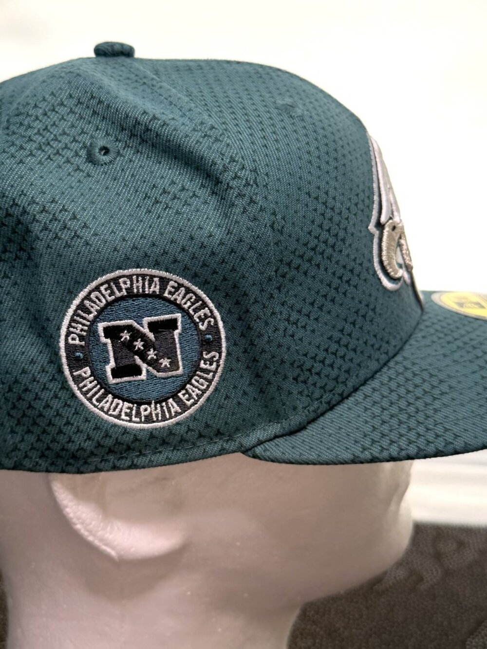 New Era 59FIFTYPhiladelphia Eagles Sideline On Field Fitted Hat/Cap Size 7 3/8 - Picture 6 of 9